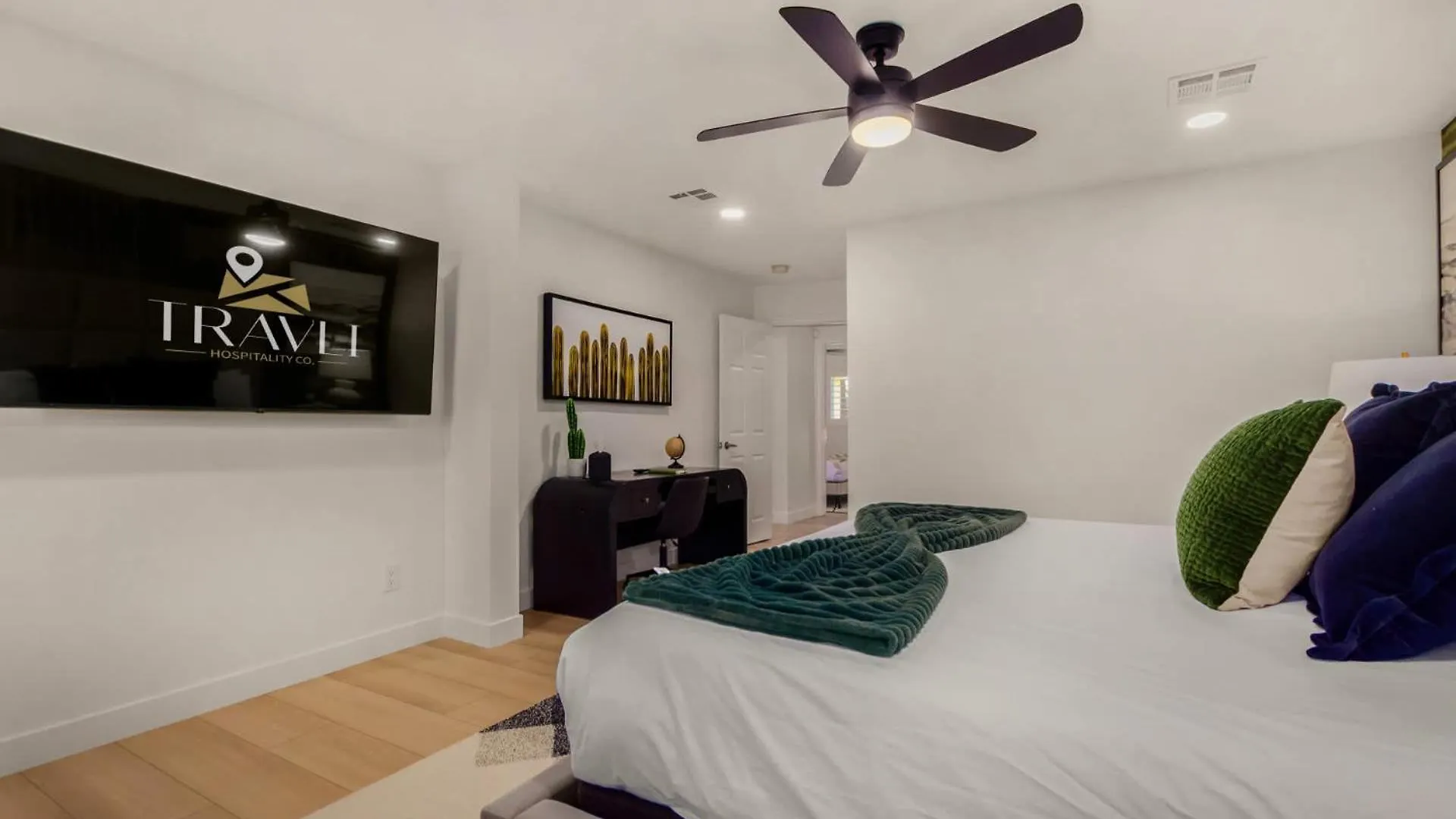 New - The Cypress Family Retreat Villa Scottsdale